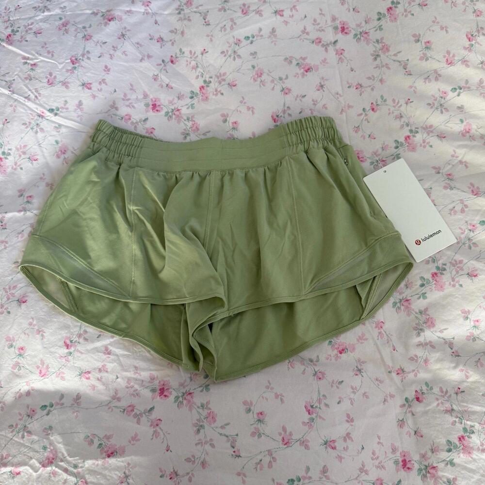 Lululemon Athletica Hotty Hot LR Short